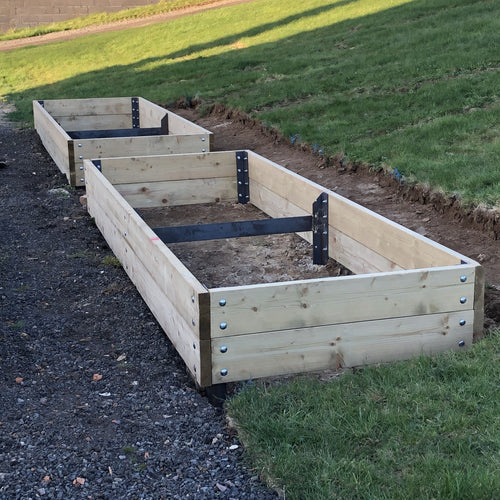 Making your own raised bed for plants